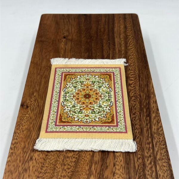 سجادة صغيرة