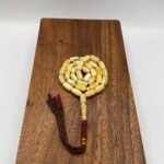 مسباح مستكه شبيه الكهرمان