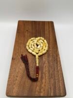 مسباح مستكه شبيه الكهرمان