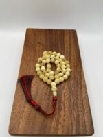 مسباح مستكه شبيه الكهرمان