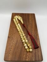 ⁦مسباح مستكه شبيه الكهرمان⁩ - الصورة ⁦2⁩