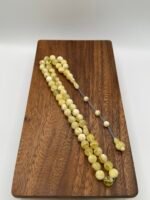 ⁦مسباح مستكه شبيه الكهرمان⁩ - الصورة ⁦2⁩