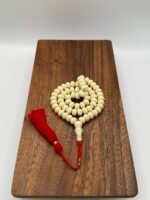 مسباح مستكه شبيه الكهرمان