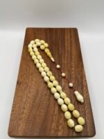 ⁦مسباح مستكه شبيه الكهرمان⁩ - الصورة ⁦2⁩