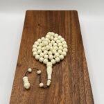 مسباح مستكه شبيه الكهرمان