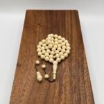 مسباح مستكه شبيه الكهرمان