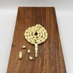 مسباح مستكه شبيه الكهرمان