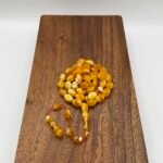 مسباح مستكه شبيه الكهرمان