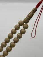 ⁦مسباح كهرمان سومطري⁩ - الصورة ⁦3⁩