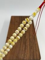 ⁦مسباح مستكه شبيه الكهرمان مشخط تايقر⁩ - الصورة ⁦3⁩