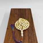 مسباح مستكه شبيه الكهرمان مشخط تايقر