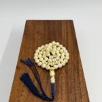 مسباح مستكه شبيه الكهرمان مشخط تايقر