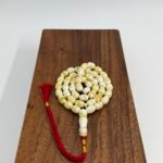 مسباح مستكه شبيه الكهرمان مشخط تايقر