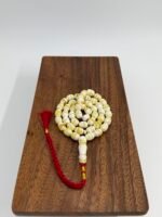 مسباح مستكه شبيه الكهرمان مشخط تايقر