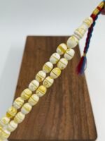 ⁦مسباح مستكه شبيه الكهرمان مشخط تايقر⁩ - الصورة ⁦3⁩