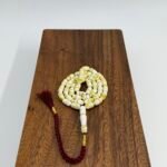 مسباح مستكه شبيه الكهرمان مشخط تايقر