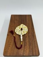 مسباح مستكه شبيه الكهرمان مشخط تايقر